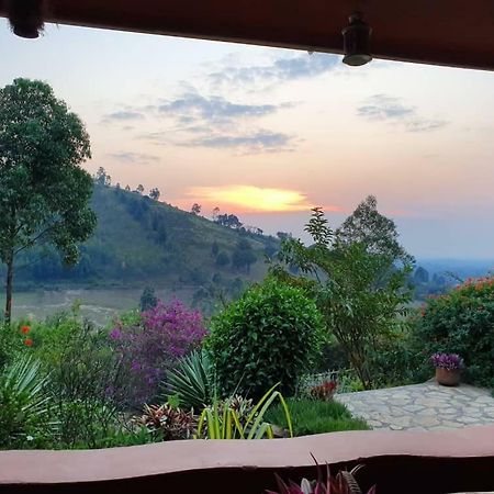 Nyore Hillside Retreat Mbarara Buitenkant foto