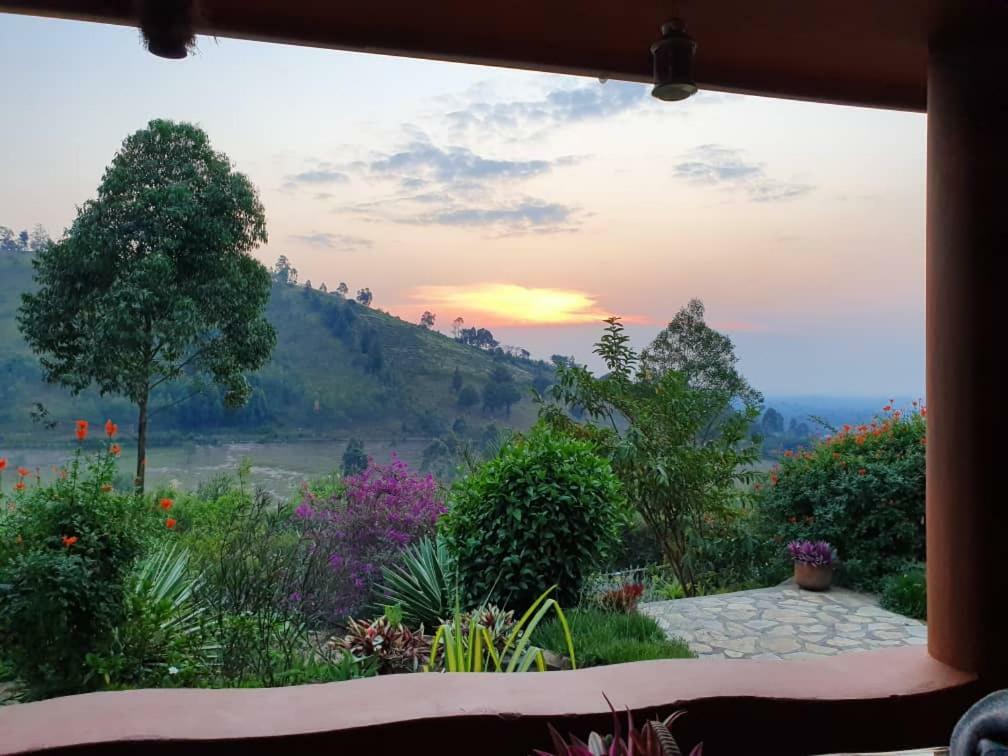 Nyore Hillside Retreat Mbarara Buitenkant foto