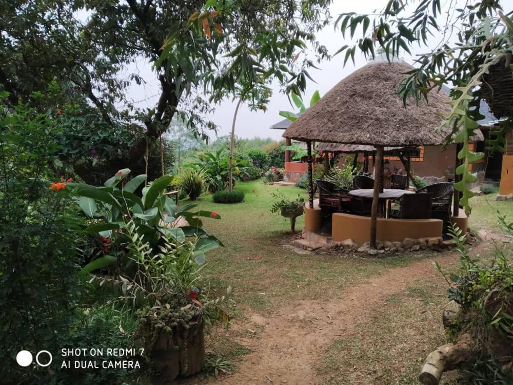 Nyore Hillside Retreat Mbarara Buitenkant foto